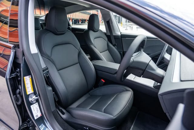 Yeni Tesla Model 3 2026: 520 km Menzil, Hızlı Şarj ve Türkiye Fiyat Tahmini
