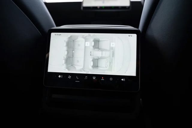 2026 Tesla Model 3 İncelemesi: Türkiye Fiyatı Açıklandı mı? İşte Tüm Detaylar