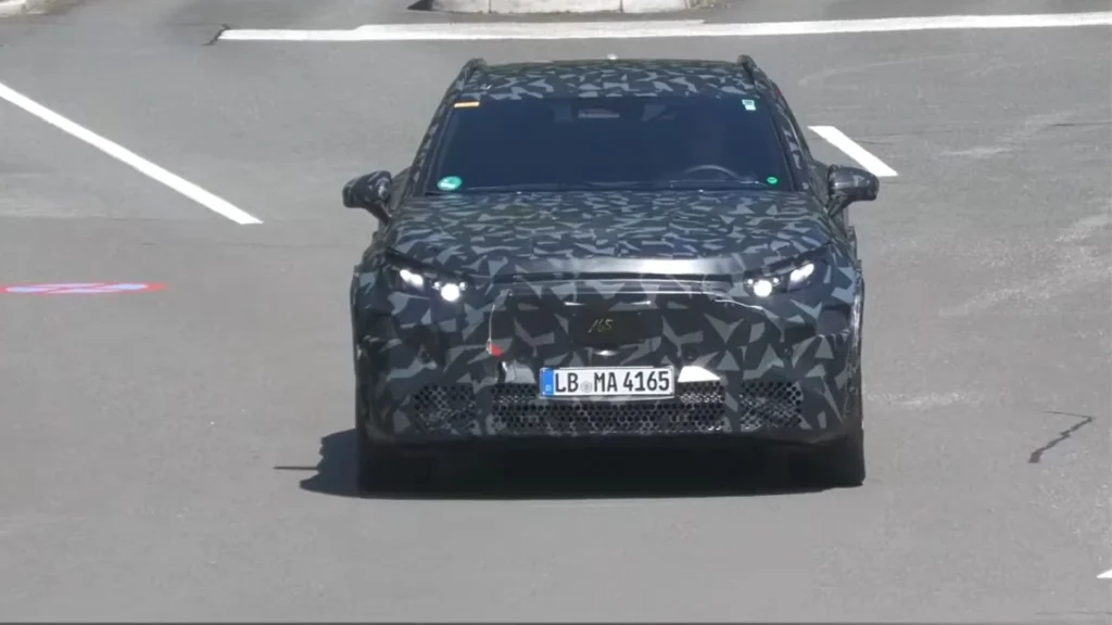 AMG’den Benzersiz Hamle: Mercedes’siz, V8’siz Ama Saf AMG SUV