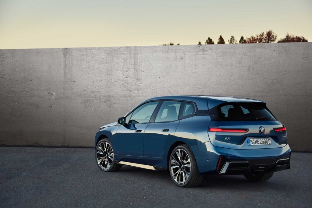 BMW iX – Lüks Segmentin Elektrikli Liderlerinden