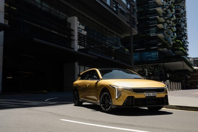 Yeni Kia K4 Ortalığı Karıştıracak: Corolla’ya Güçlü Rakip Geliyor