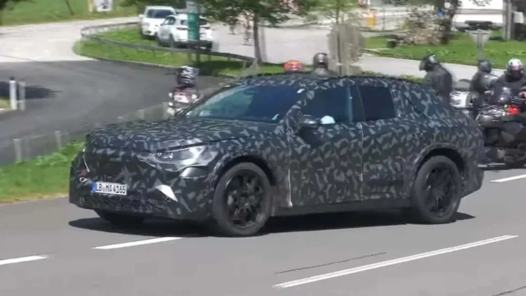 Lotus Eletre’ye Rakip: AMG’nin Safkan Elektrikli SUV’u Ortaya Çıktı