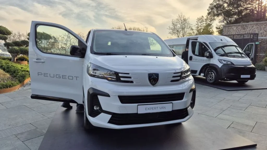 Peugeot Expert Traveller 
