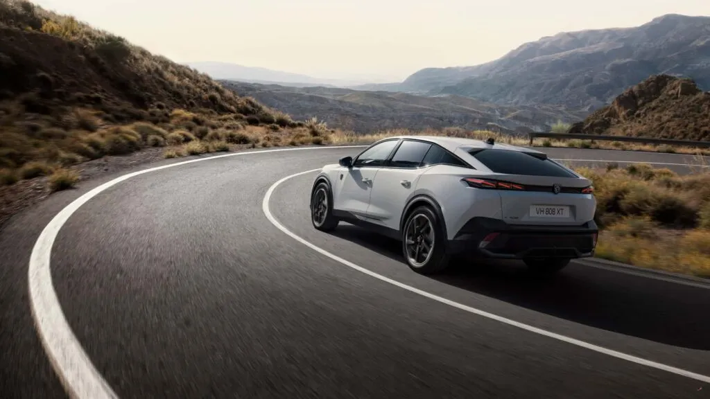 Peugeot yeni 48V HYBRID