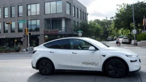 Tesla Robotaksi’de Yeni Dönem: Temizlik Ücreti Ne Kadar, Kim Ödeyecek?