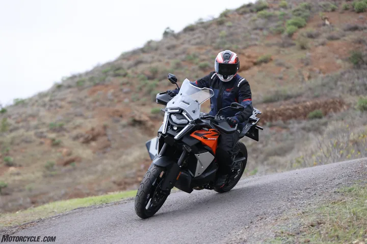 170 Beygirlik Macera: 2027 KTM 1390 Super Adventure S EVO Neler Sunuyor?