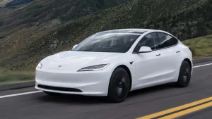 Consumer Reports’un 5–10 yaş araç güvenilirlik raporunda Tesla son sırada yer aldı. Lexus ve Toyota zirvede. İkinci el araç alacaklar için kritik veriler!