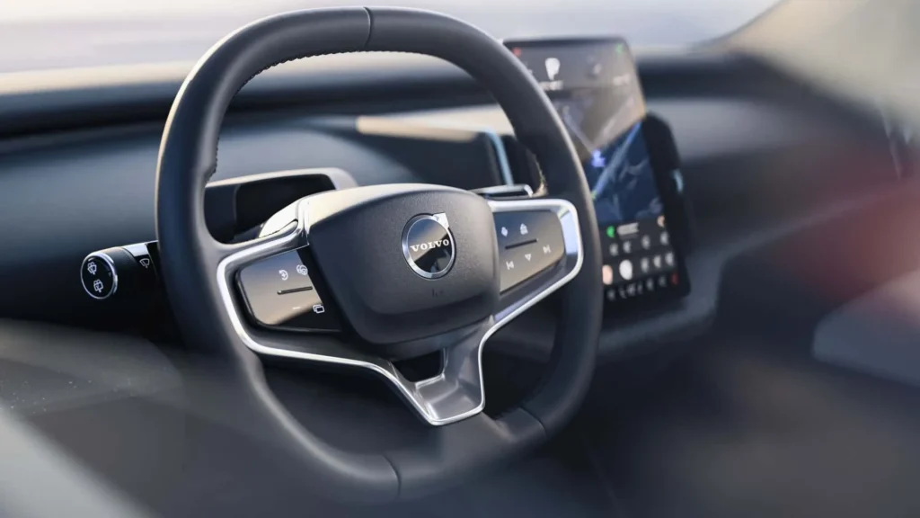Volvo EX30 Direksiyon