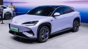 Menzil Kaygısını Bitiren Hamle: BYD Seal 07 EV Tüm Detaylarıyla