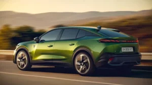Fastback Kurallarını Baştan Yazan Peugeot 408, Bu Kez Daha Keskin