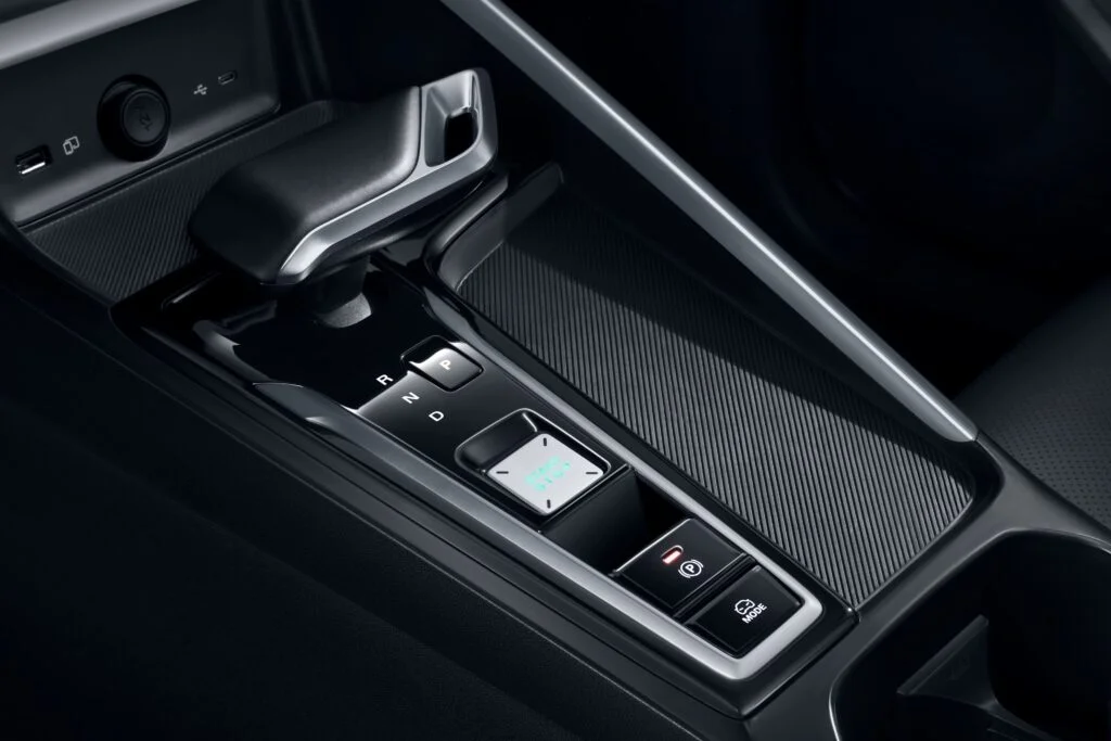 MG ZS Hybrid+ vites kısmı