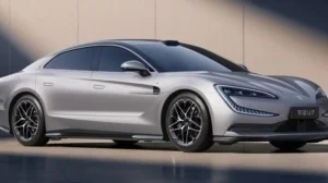 BYD Yangwang U7