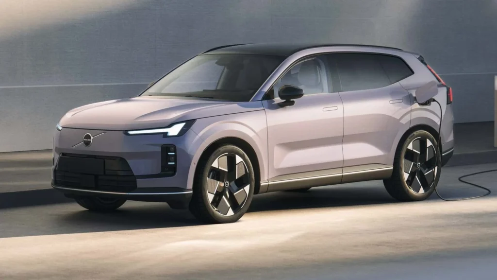 Volvo XC70 efsanesi SUV olarak geri dönüyor