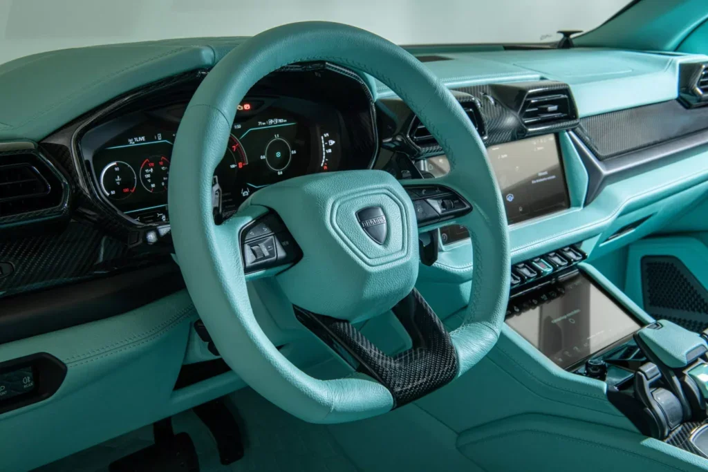 Brabus 900 Mint ve Superblack tanıtıldı.