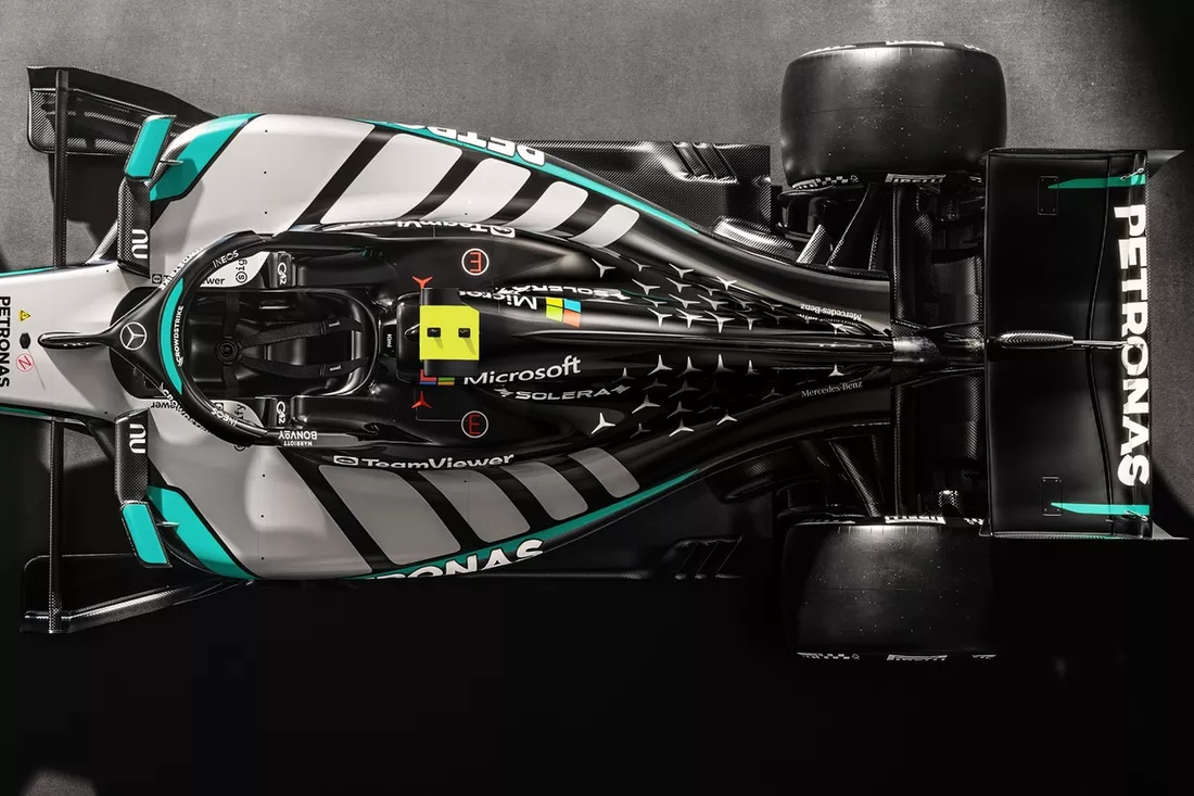 Hamilton Sonrası Mercedes'in Gizli Silahı Sahnede! W17'nin "Z-Modu" Barselona Pistini Titretti!
